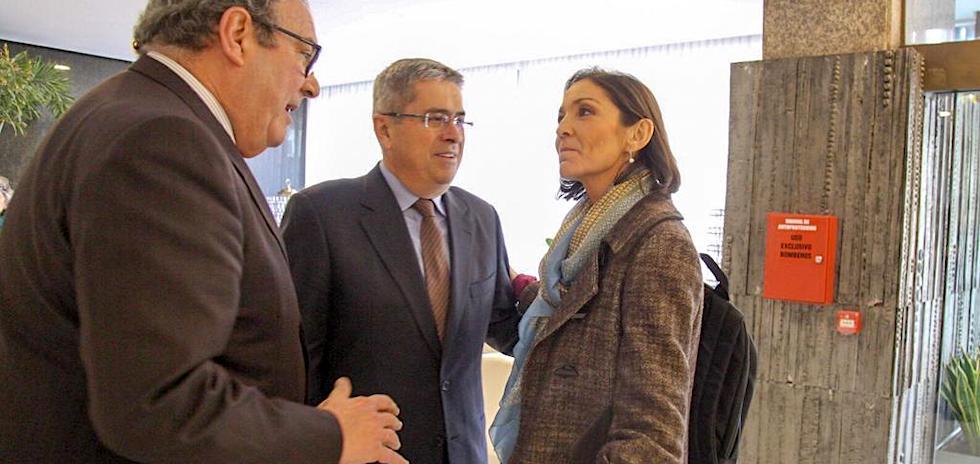 Presentacion AMT y reuni&oacute;n con la ministra Reyes Maroto.