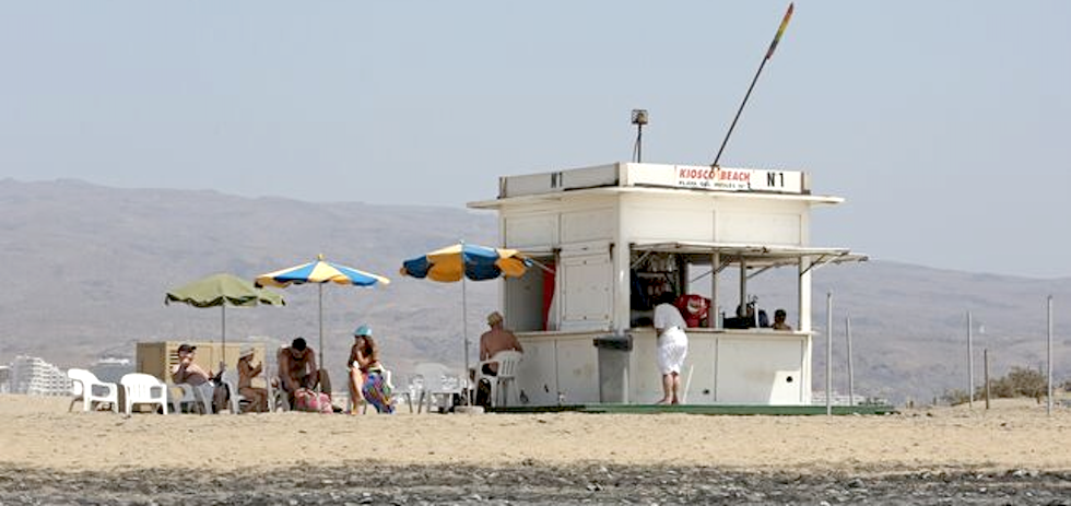 Chiringuito en Playa del Inglés | Imagen de archivo.