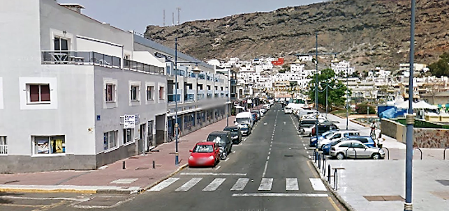 Paseo de los pescadores, playa de Mogán.