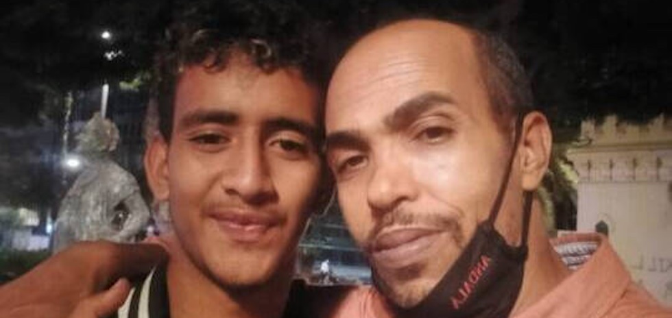 Barrag junto a Andala Deidhy, presidente de la Comunidad Saharahui en Las Palmas.