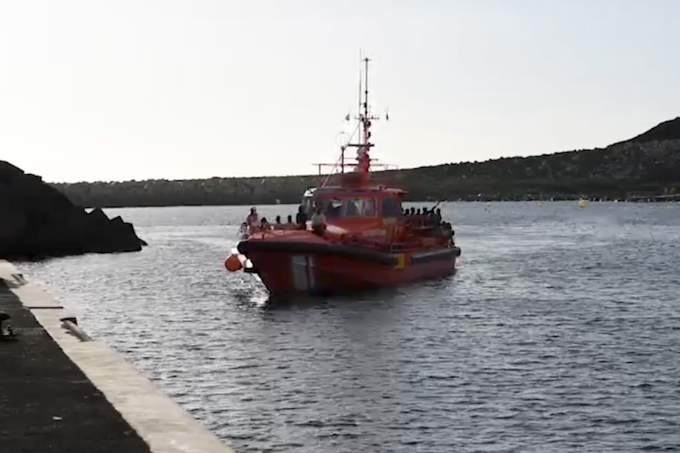 Llega de Salvamento al puerto. Imagen de archivo