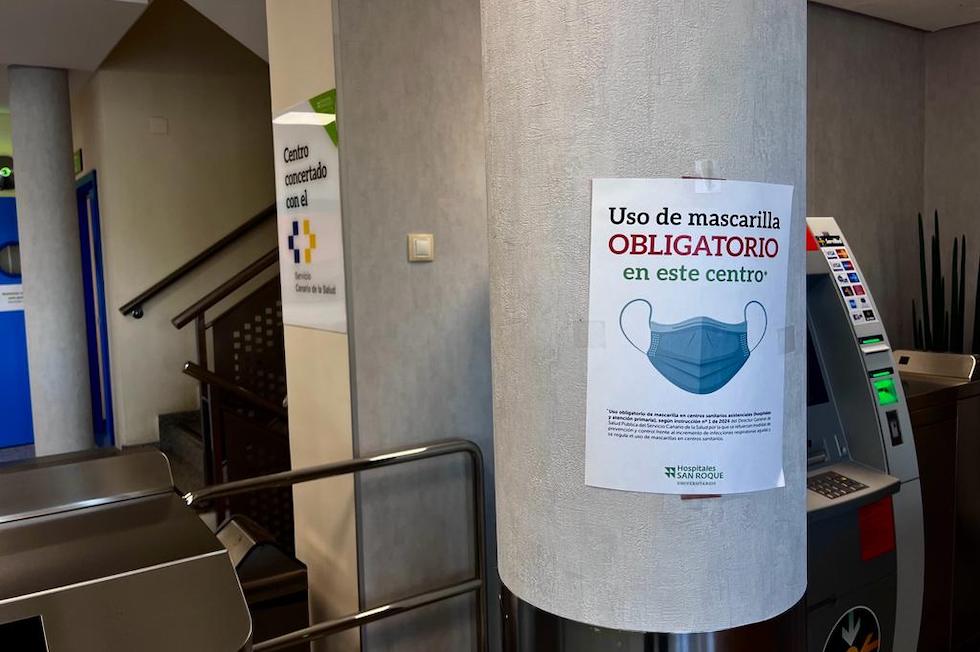 Cartel de aviso para el uso de mascarilla. Maspalomas Ahora