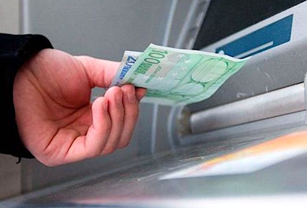 Salario mínimo. Imagen de archivo