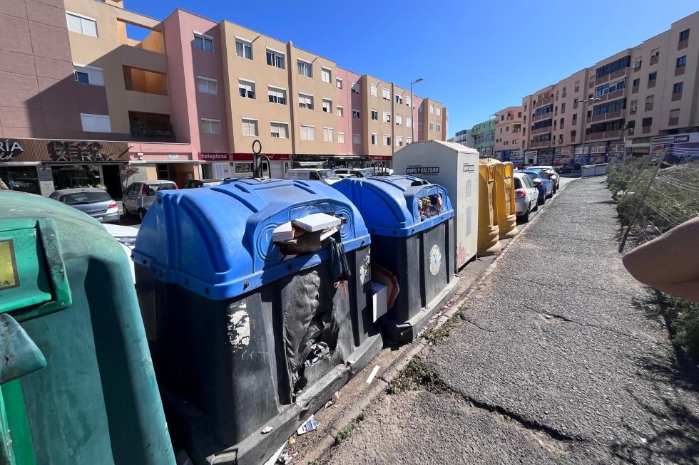 Contenedores de la calle Plácido Domingo