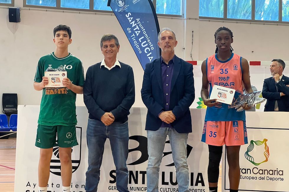 Ciento veinte deportistas participan en  la primera edición del Torneo de Baloncesto U-14 Santa Lucía Gran Canaria