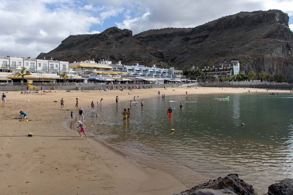 La playa de Mogán - 23 de febrero 2023 | MASPALOMAS AHORA