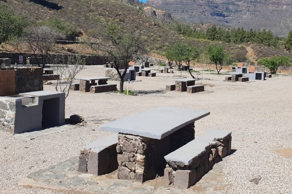 Restauración del merendero de Tunte
