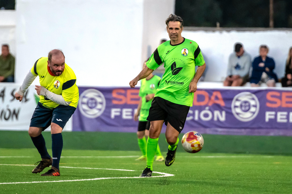 Juan Carlos Valer&oacute;n en el partido benéfico en el Estadio Municipal de Arguineguín