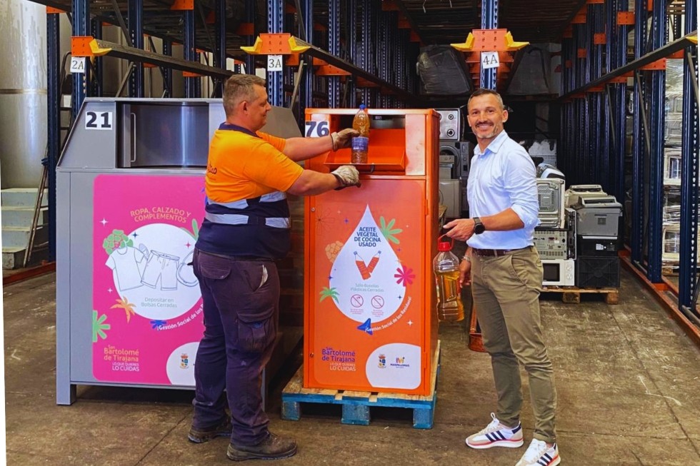 San Bartolomé de Tirajana instala 82 nuevos contenedores para textil y aceite usado