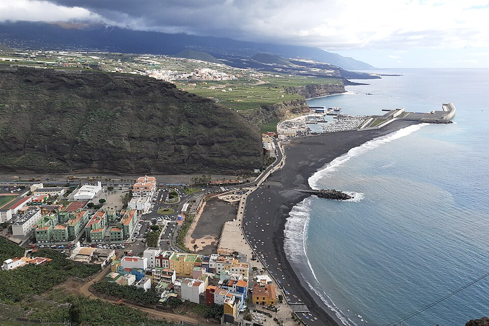 Vista general del Puerto de Tazacorte