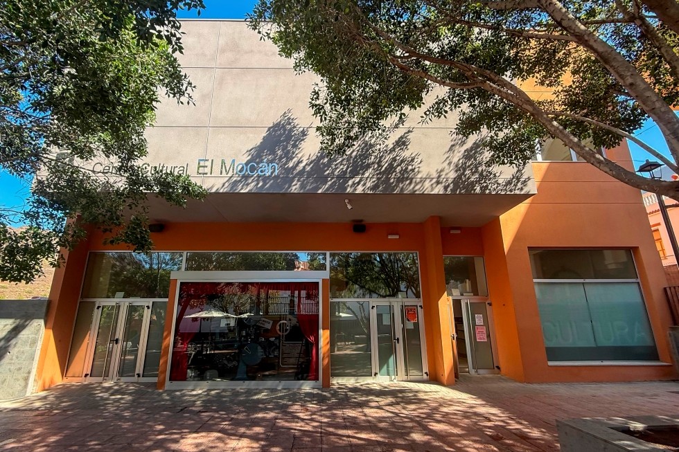 Mogán destina más de 150.000 euros a sistemas solares en equipamientos públicos