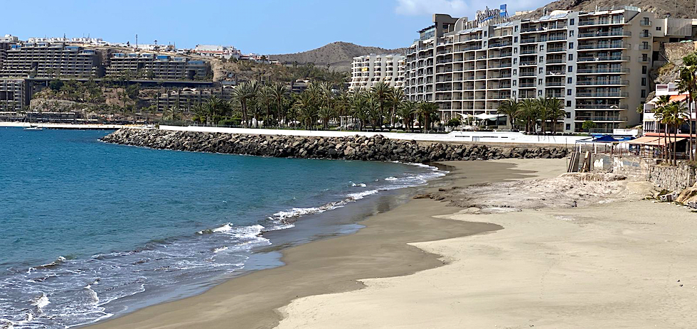 Playa de Patalavaca y complejos alojativos este viernes. MASPALOMAS AHORA