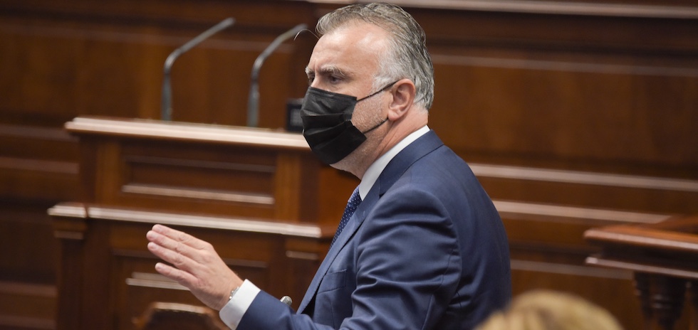 Ángel Víctor Torres, presidente del Gobierno de Canarias. EFE