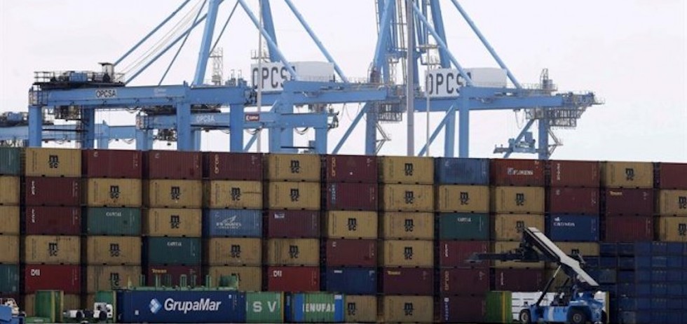 Terminal de contenedores del puerto de Las Palmas. EFE/Elvira Urquijo A.