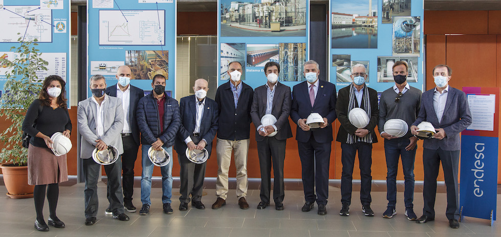 Endesa abre las puertas de la central de San Bartolomé de Tirajana a la ULPGC | ACFI PRESS