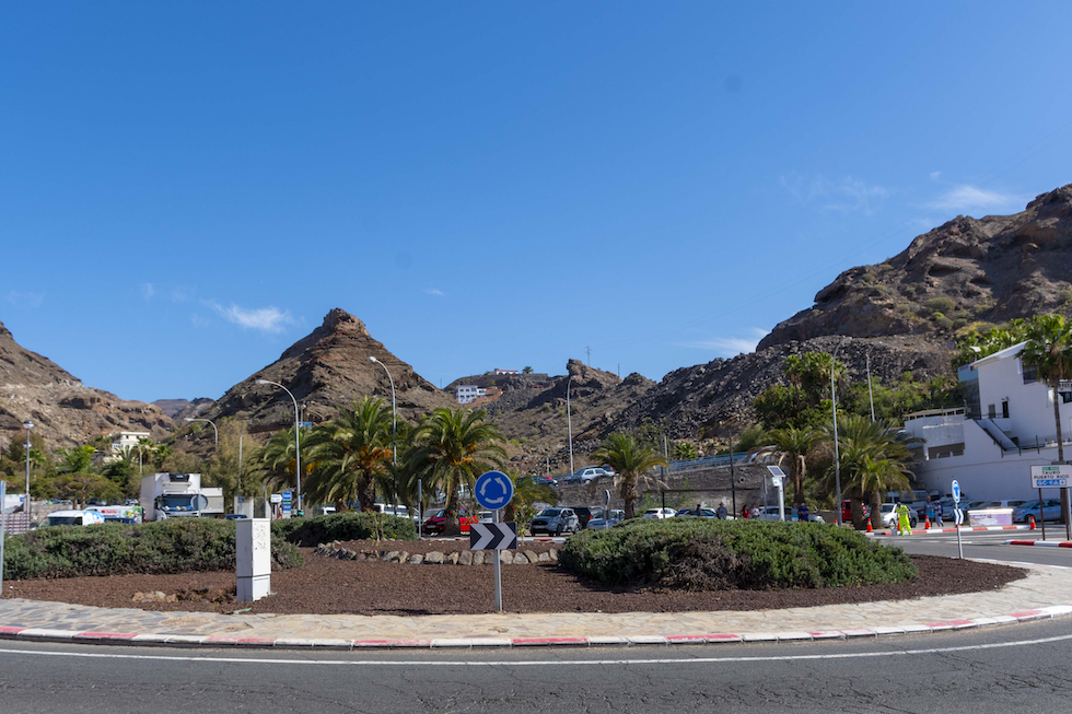Rotonda en la playa del Cura