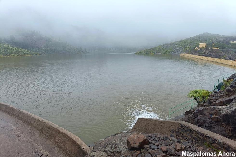 La Presa de las Ni&ntilde;as se rebosa desde primera hora de la ma&ntilde;ana | MASPALOMAS AHORA