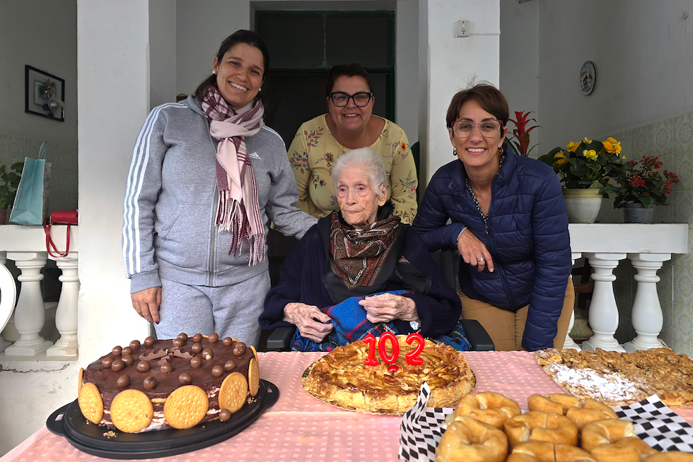 Celita Ram&iacute;ras junto a Tania Alonso, Yaiza Llovell y Onalia Bueno