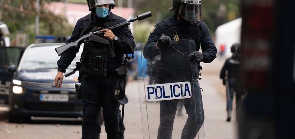 Agentes de la Polic&iacute;a Nacional. EFE