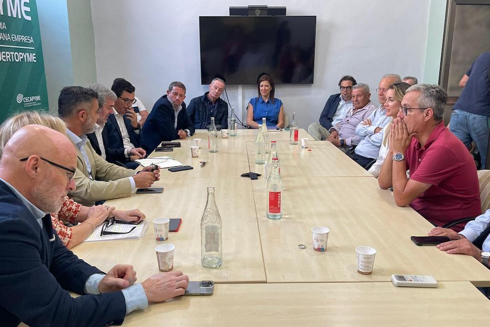 Encuentro con los miembros de CECAP