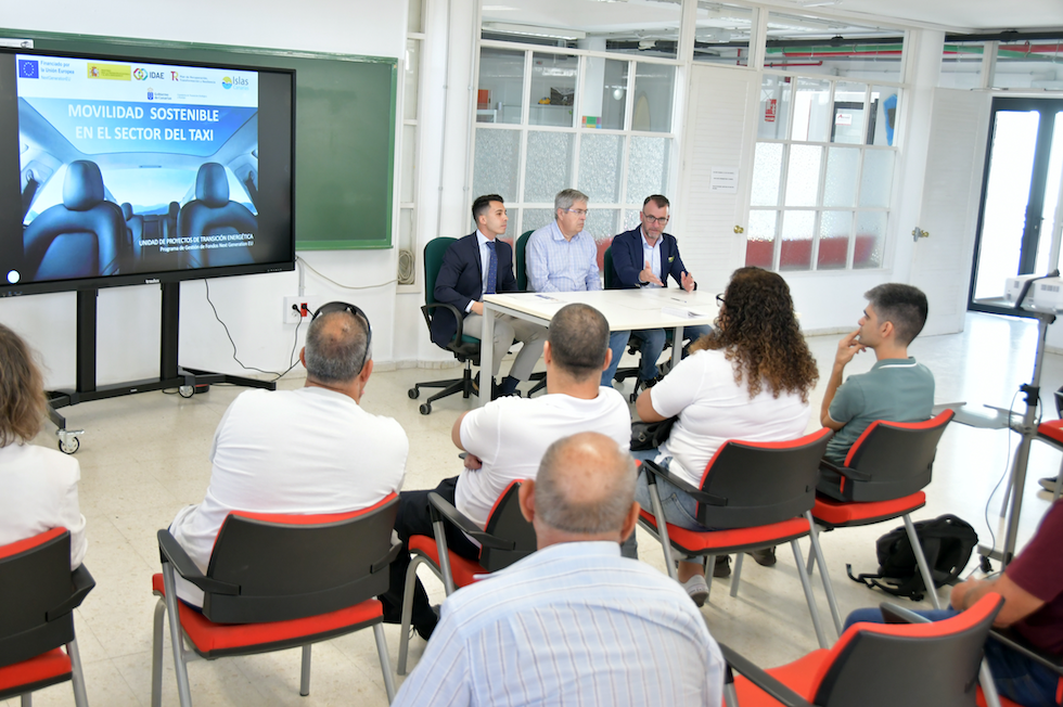 Presentación de Movilidad Sostenible en el sector del taxi