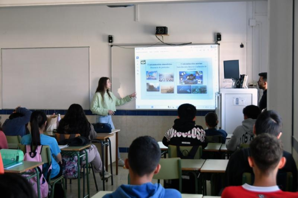 Charla sobre el medioambiente en el IES Tamara