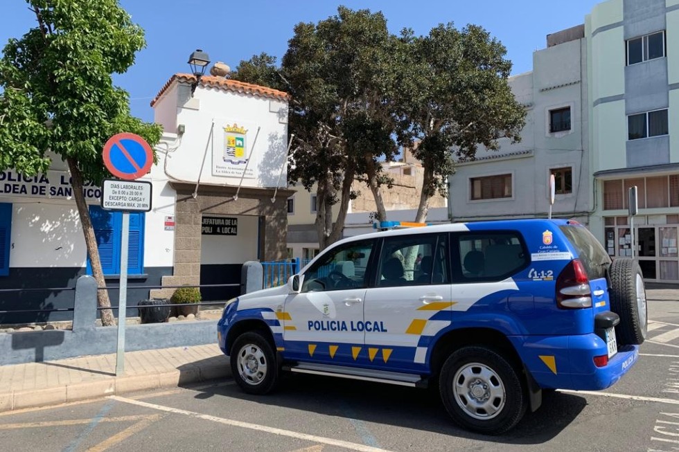 Polic&iacute;a Local de La Aldea