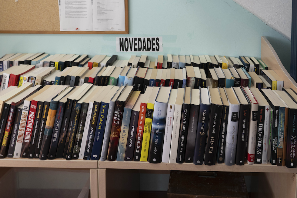 Las bibliotecas de Mogán incorporan 128 nuevos títulos a su catálogo
