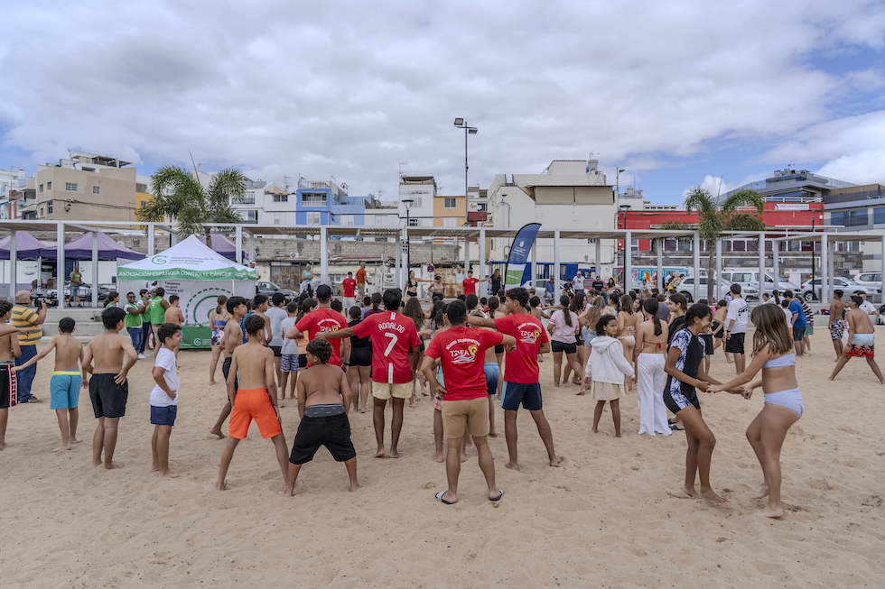 Bailando zumba, reto "contra el humo, m&oacute;jate"