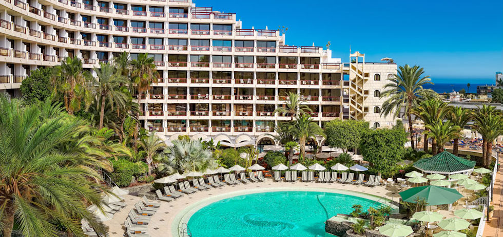 Foto panorámica de la piscina del Seaside Sandy Beach