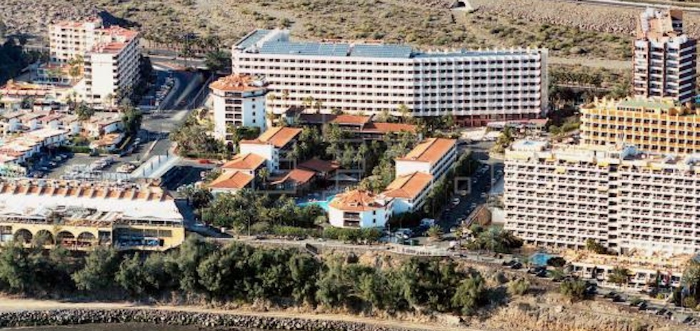 Imagen aérea de archivo de hoteles ubicados en Playa del Inglés, en el sur de Gran Canaria | EFE