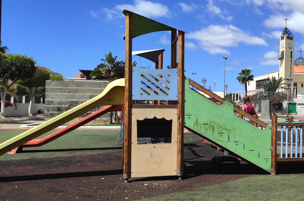 Se han cerrado numerosos parques infantiles por problemas de seguridad para los menores