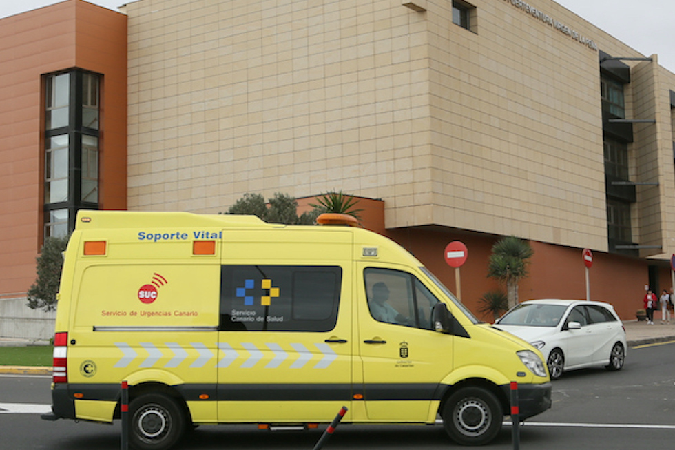 Ambulancia SCS. Imagen de archivo