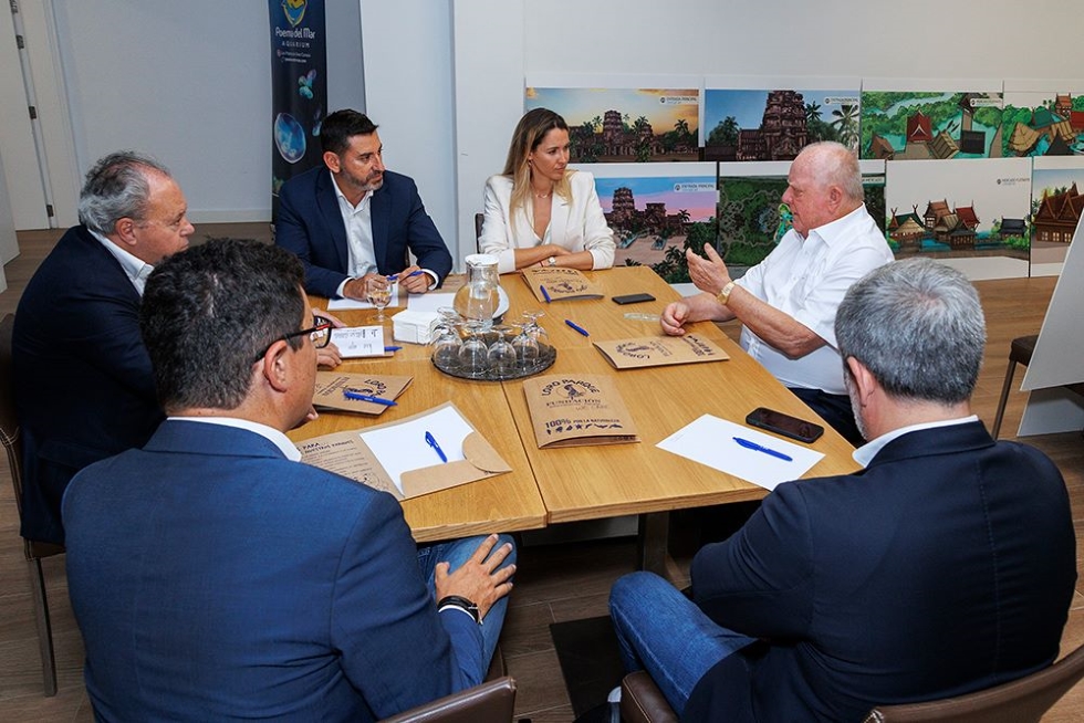 Alejandro Marichal, María Fernández, Pablo Rodríguez y Fernando Clavijo reunidos con Wolfang Kiessling
