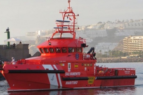 Embarcación de salvamento marítimo. Imagen de archivo