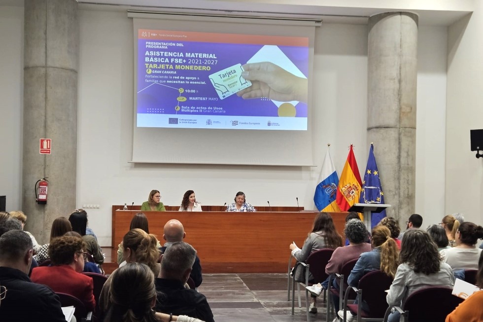 Reunión informativa sobre las tarjetas monedero. RR.SS.