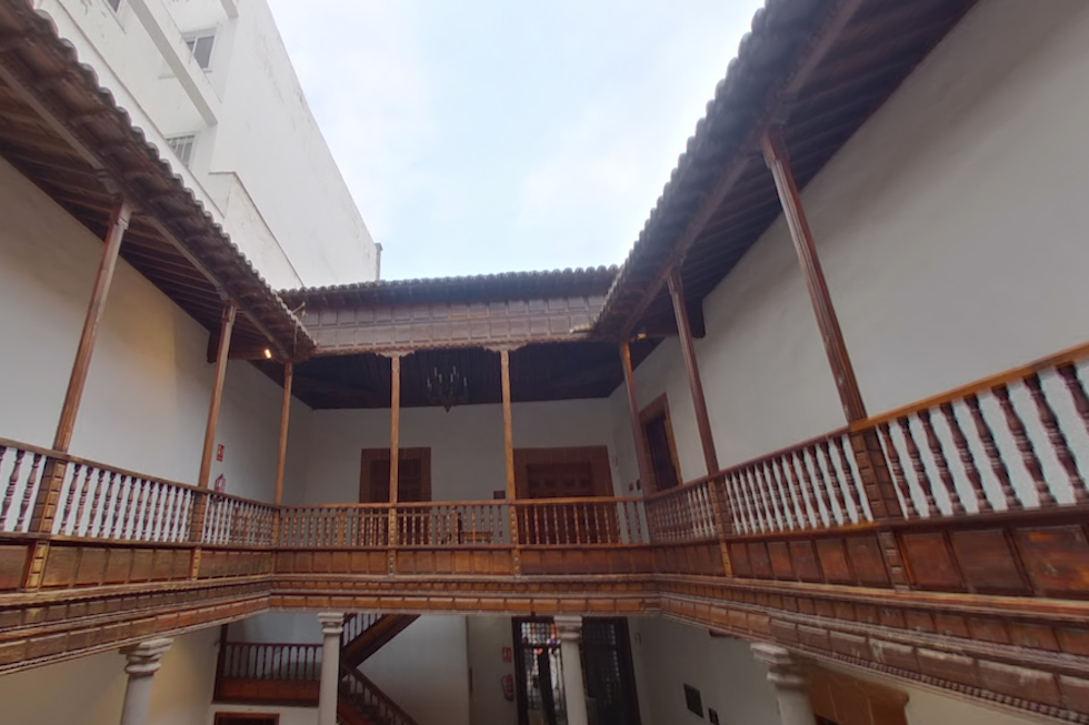 Cabildo de La Palma y Gobierno de Canarias informan al sector cultural sobre ayudas y subvenciones