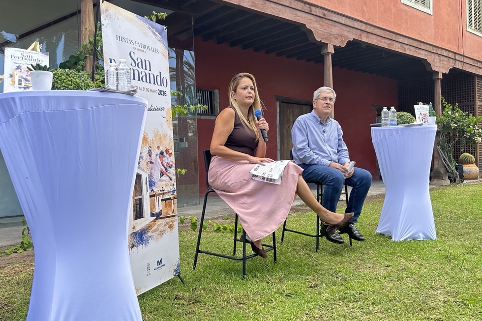Marco Aurelio P&eacute;rez y Yilenia Vega en la presentaci&oacute;n de las fiestas de San Fernando | Maspalomas Ahora