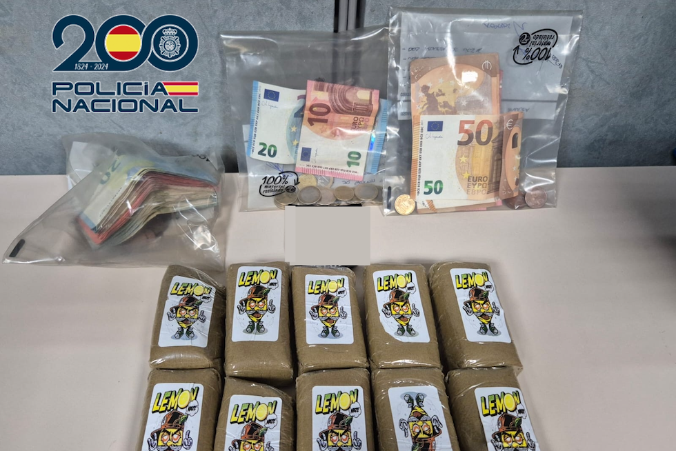 La Policía Nacional detiene a cinco personas e interviene droga en dos operativos