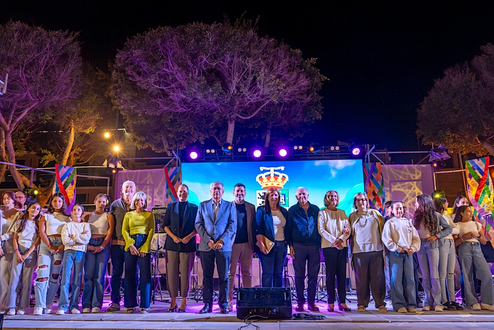 El pregón de El Tablero emociona con un homenaje a la escuela del pueblo