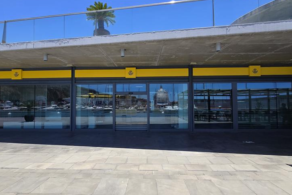Asier Antona pide a Correos un refuerzo urgente de personal