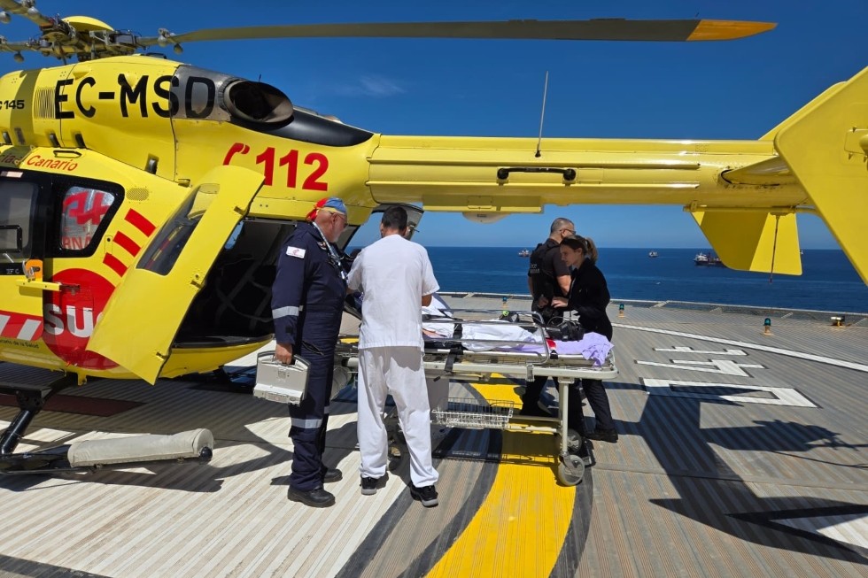 Un menor es trasladado en helicóptero tras sufrir un ahogamiento grave en una piscina del sur
