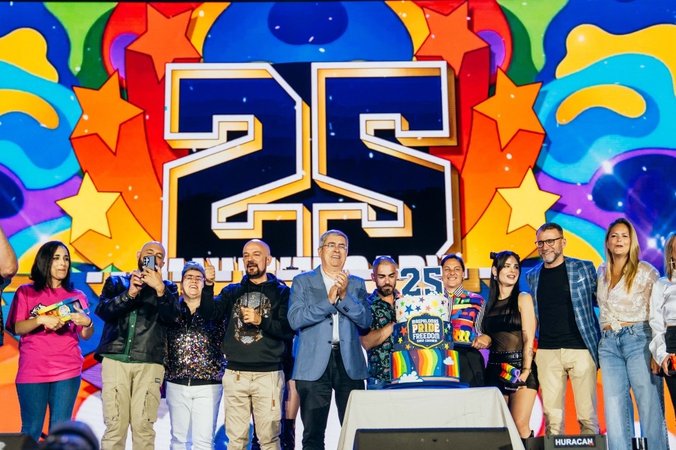 El Yumbo se llena para celebrar los 25 años de Maspalomas Pride