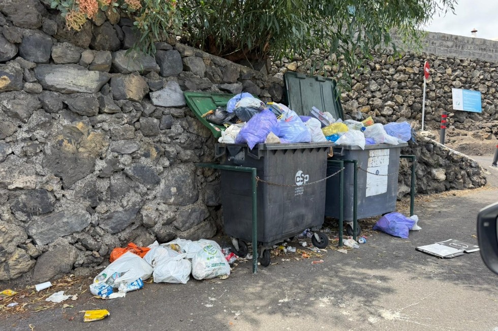 El PP vuelve a señalar al Cabildo por el deterioro del servicio de recogida de residuos en la isla