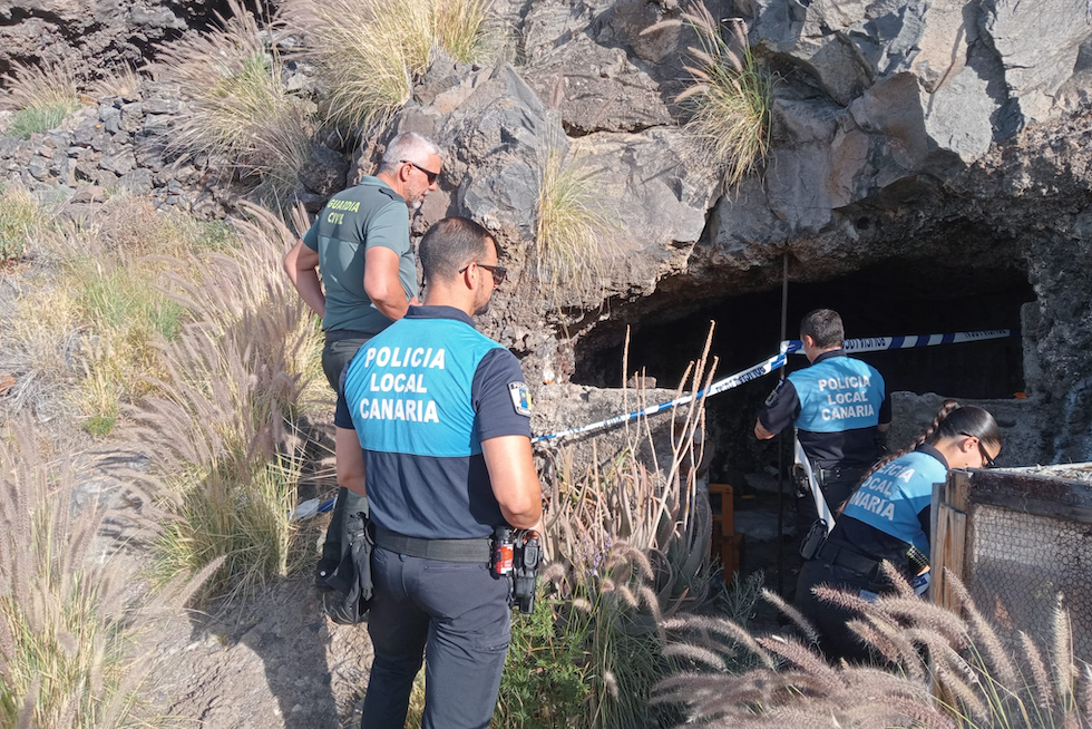 Desalojan las Cuevas del Time en Tazacorte tras detectar ocupación ilegal