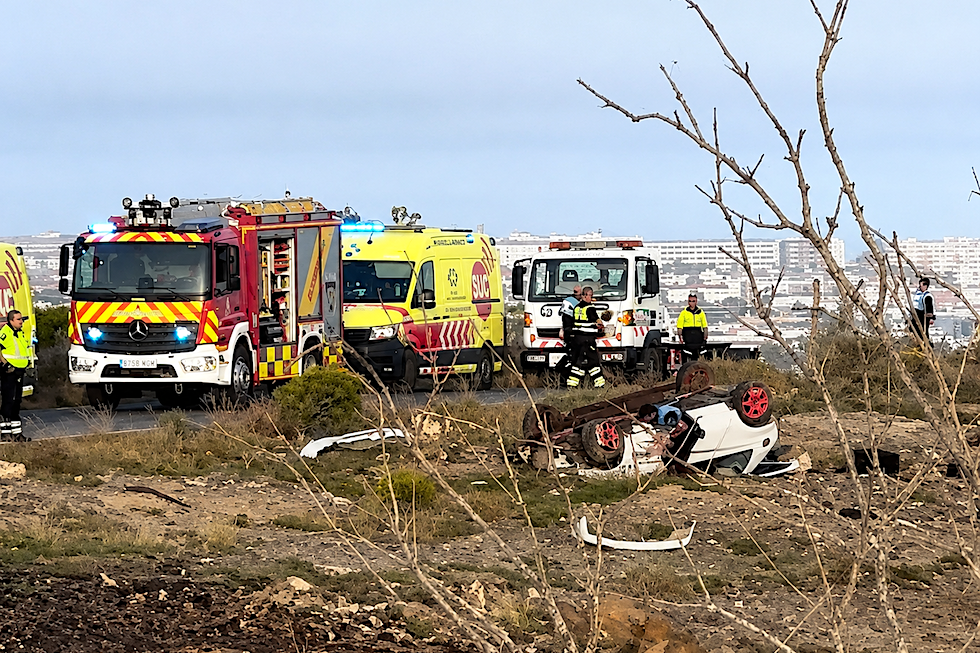 Un hombre de 38 años resulta herido grave tras volcar con su coche en El Salobre