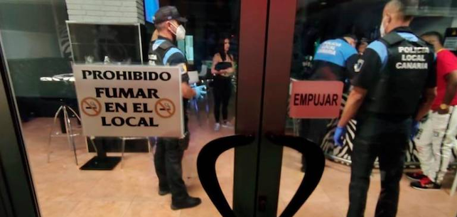 Uno de los momentos de la actuación policial.