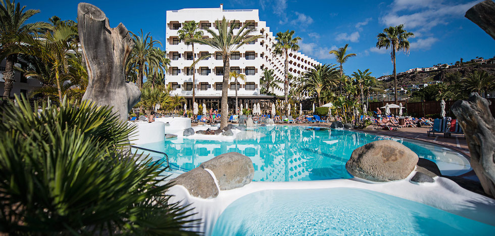 Corallium Beach by Lopesan Hotels