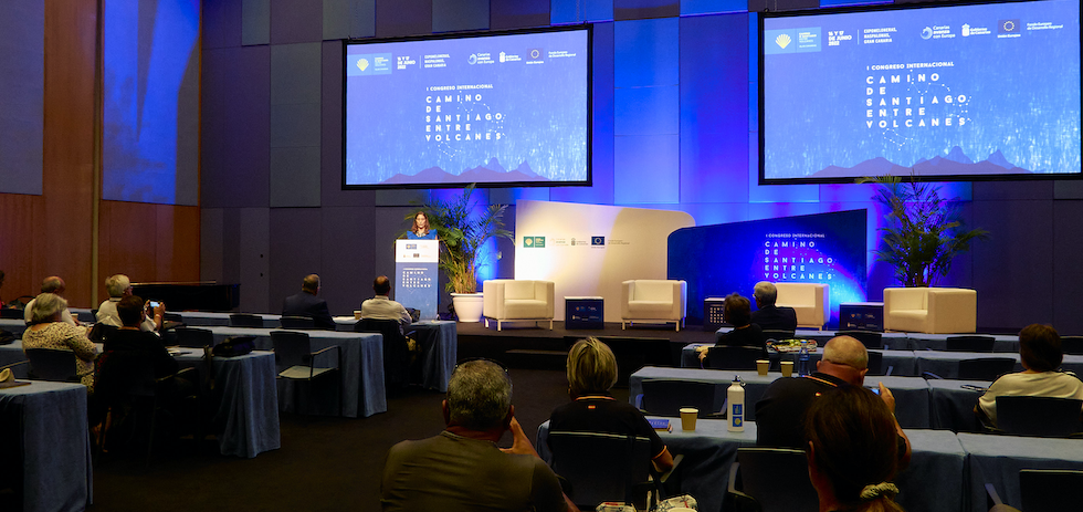 Camino de Santiago entre volcanes