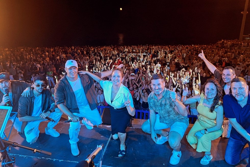 Grupo de gobierno en la celebración de la Noche de San Juan